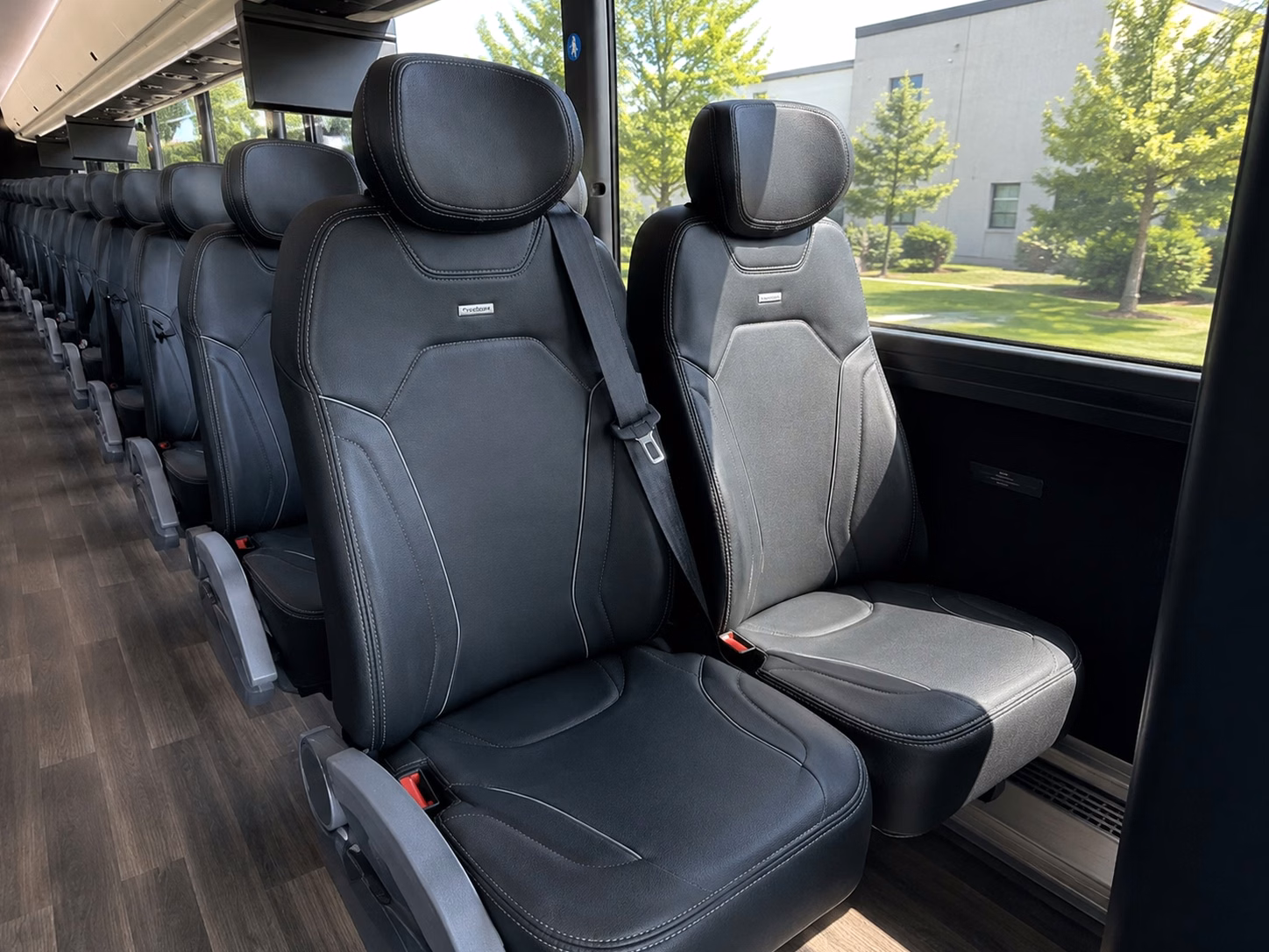 start planning your oklahoma city wedding transportation today