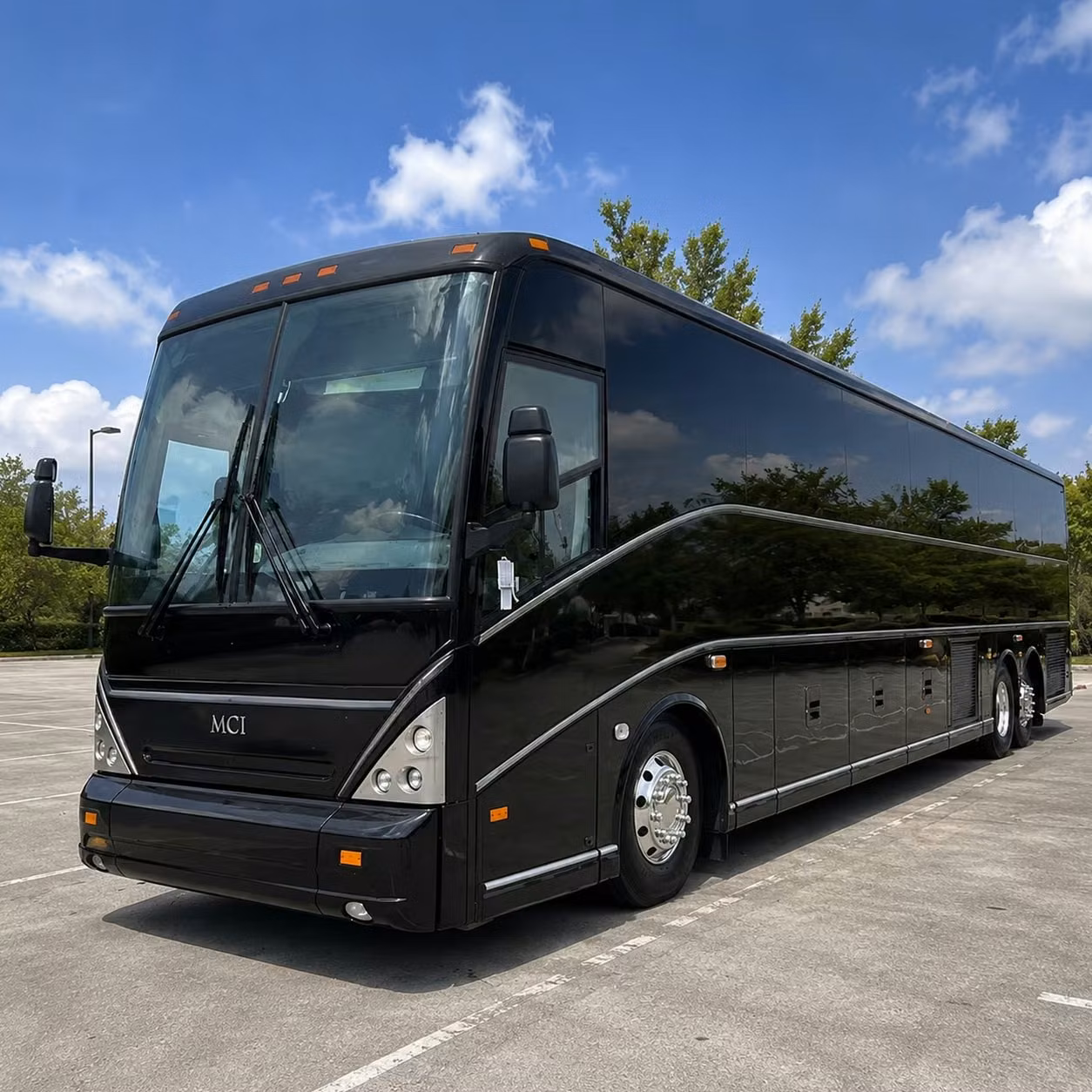 when oklahoma city construction crews and worksite teams need reliable shuttle service